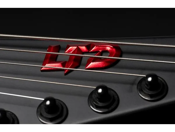 ESP LTD M-7B HT Black Metal II, detalj 4