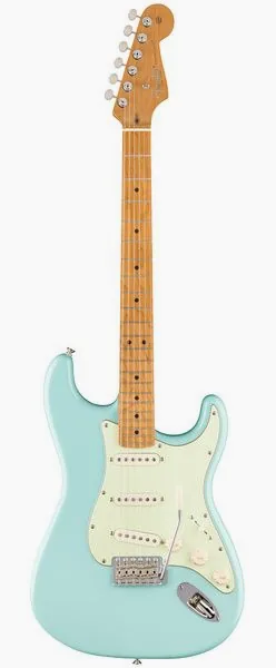 Fender Am Pro Clsc Strat RMN DPB framifrån