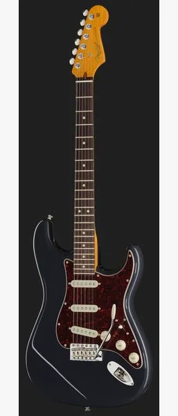 Fender Am Pro Clsc Strat RW FBLK, detalj 2