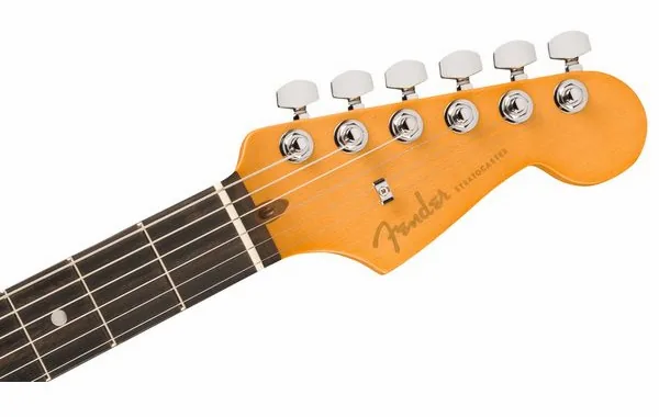 Fender Am Ultra II Strat EB UBST, detalj 5