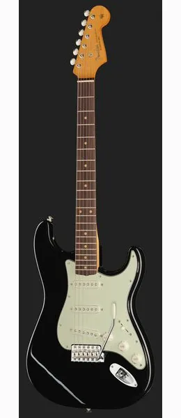 Fender Vintera III E 60s Strat BLK, detalj 2